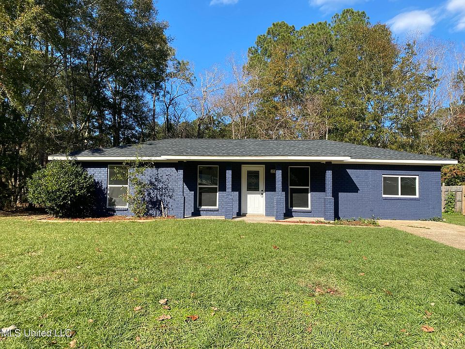 1st image of 1700 Kingfisher Dr
