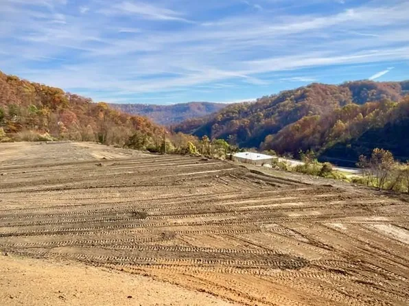 3 E Big Creek Rd, Huddy, KY 41535