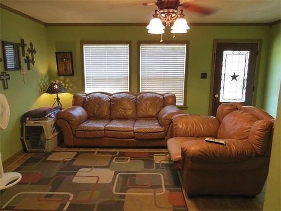 family room.
