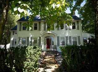 93 Main St, Fiskeville, RI 02823