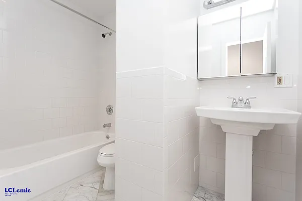 Rented by LC Lemle Real Estate Group | media 12