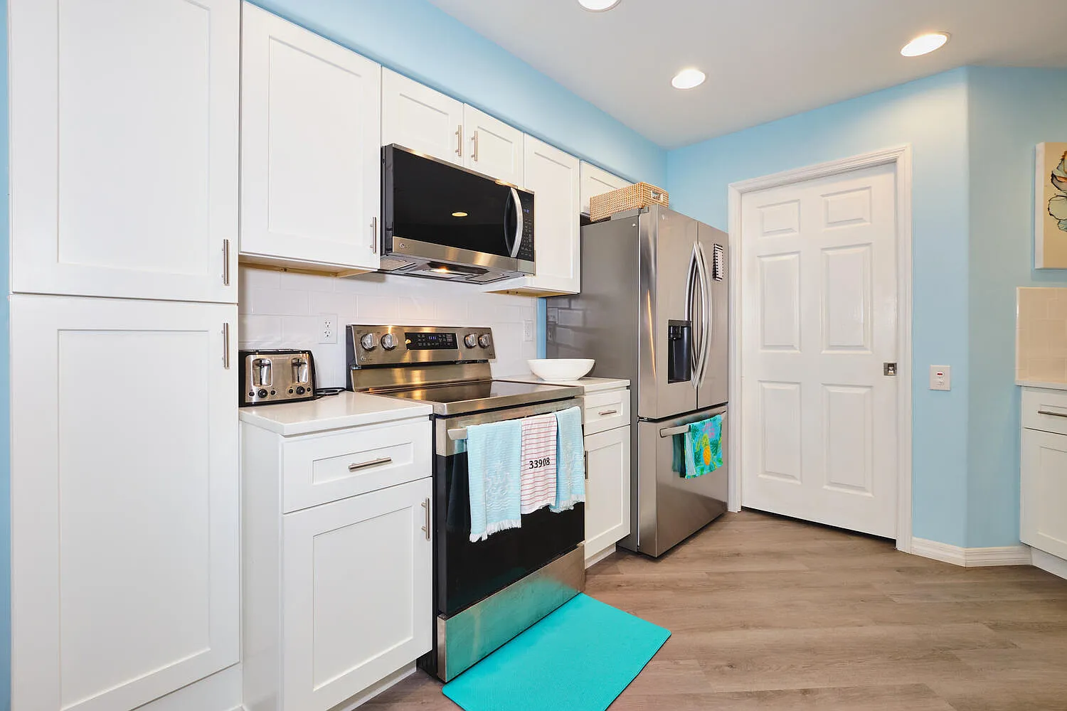 9100 Southmont Cv — Photo 1