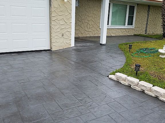 2nd image of 94 Saint Anne Cir