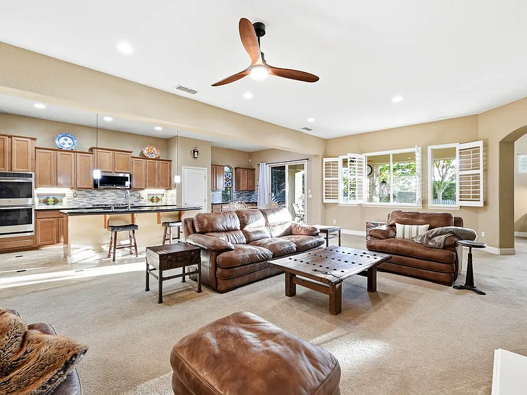 3800 Spalding Ct — Photo 12