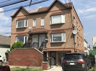 1121 128th St, Flushing, NY 11356