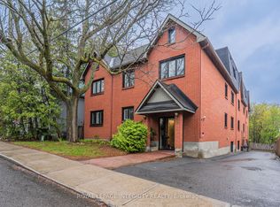 222 Russell Ave #103, Ottawa, ON K1N7X5