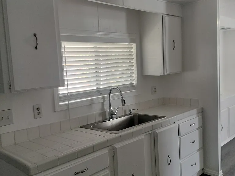 23 Crooks St — Photo 5