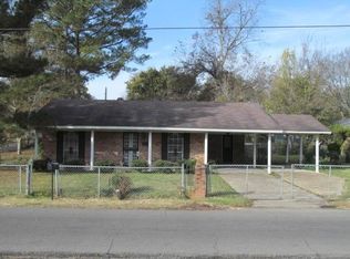 601 N Peach, columbus, MS 39701