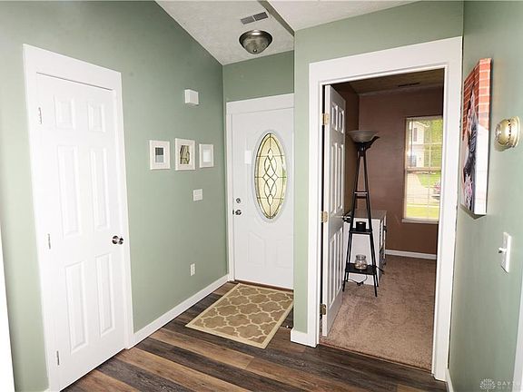 2nd image of 571 Sherman Dr