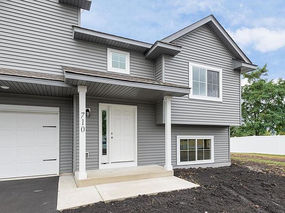 3rd image of 710 Erin Cir