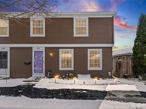 2nd image of 685 Hidden Valley Rd