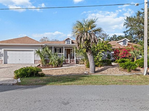 2nd image of 1030 N Crescent Dr