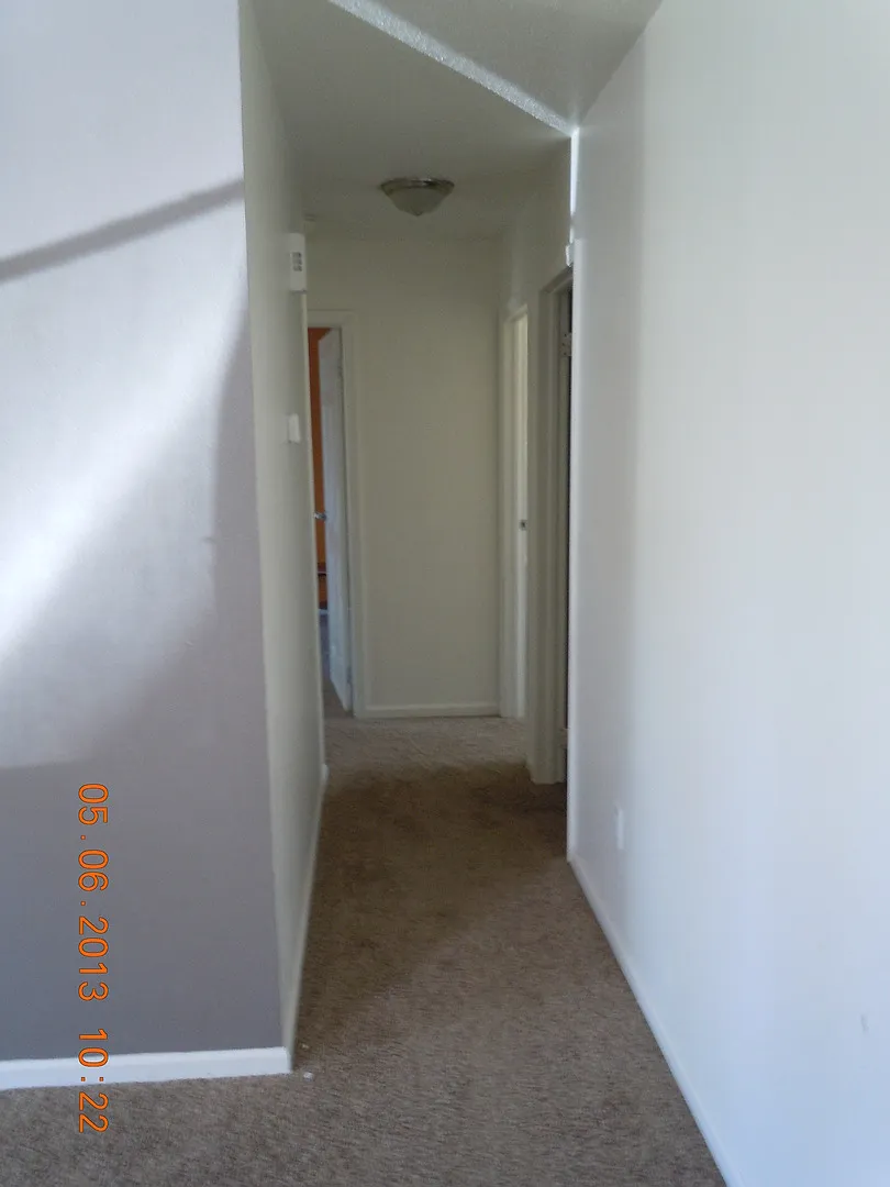 House- NW — Photo 4