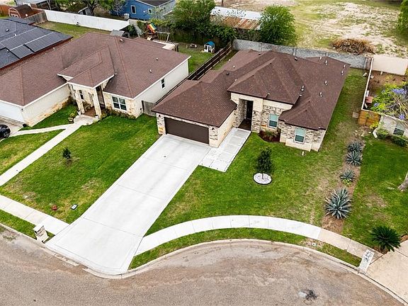 2nd image of 1009 Sunny Dr