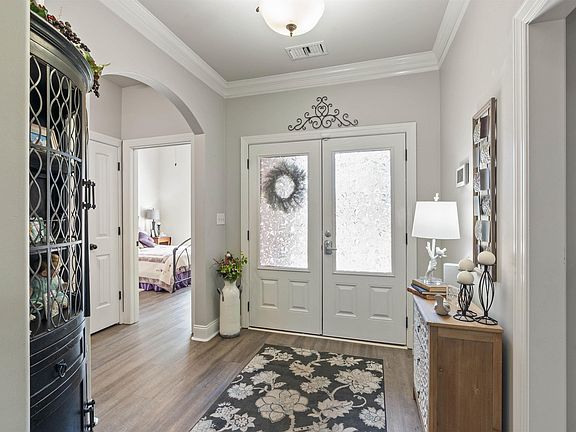 3rd image of 479 Heathersage Rd