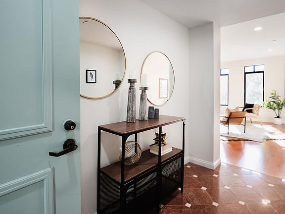 5th image of 5625 Crescent Park W APT 210