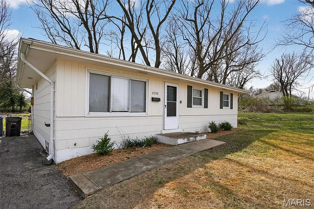 8350 Hill Ave photo 1