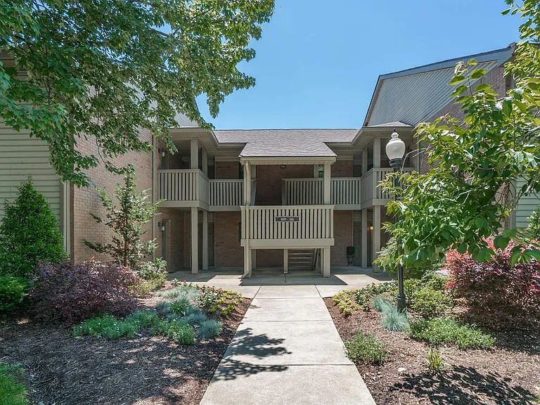 South Wind Apartment Homes — Photo 1