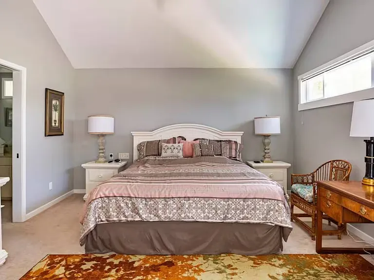 20 Heath Dr — Photo 13