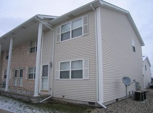350 W John Casey Rd APT 4, Bourbonnais, IL 60914