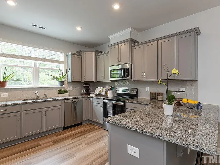 1381 Regents Ln #1 — Photo 6