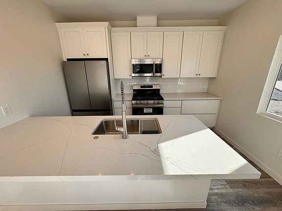3rd image of 2901 E Barnwell St Unit 2