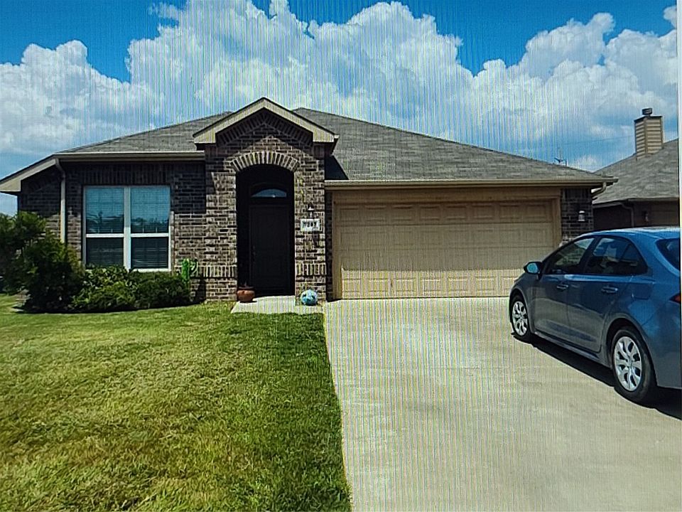 7207 Hackberry Ct, Granbury, TX 76048 Zillow