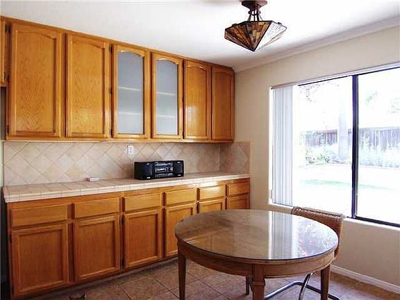 Eating area with more storage