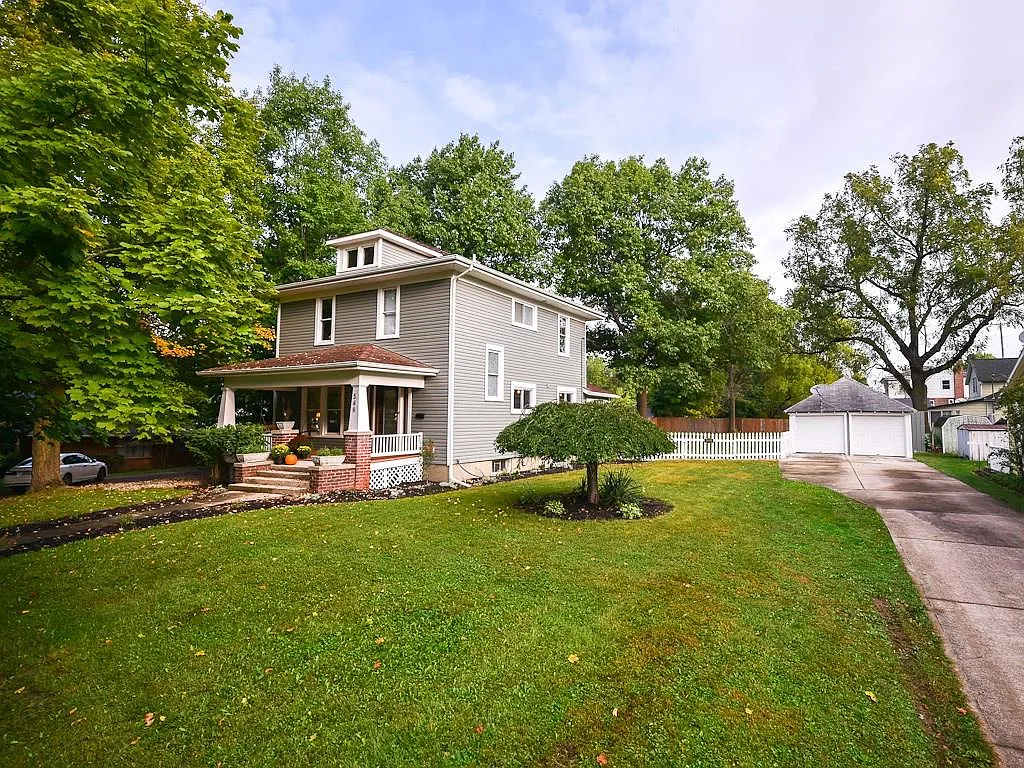 549 E Columbus Ave photo 1