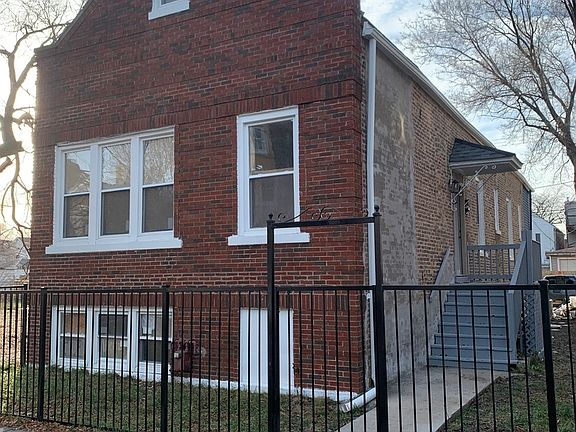 3rd image of 1506 S Keeler Ave