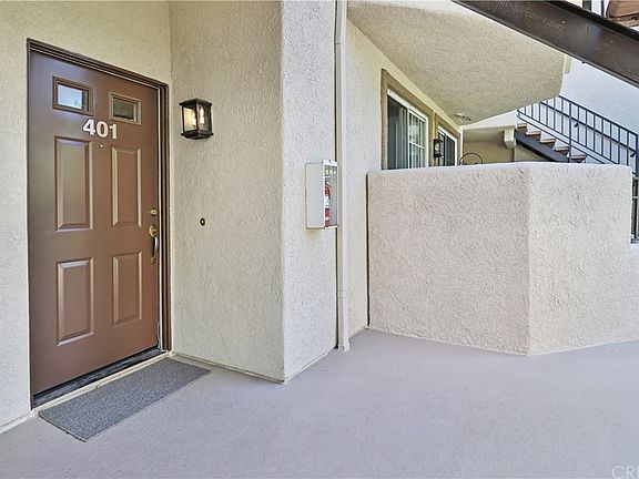 4th image of 24157 Del Monte Dr Unit 401
