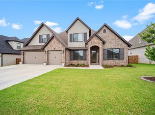 1281 Elizabeth Loop, Bentonville, AR 72713