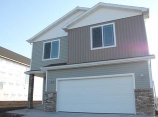 6182 56th Ave S, Fargo, ND 58104