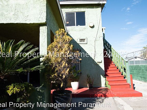 4th image of 1639 1/2 W 37th Pl