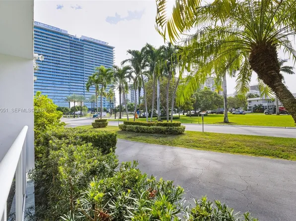 1 Harbour Way APT 108, Bal Harbour, FL 33154