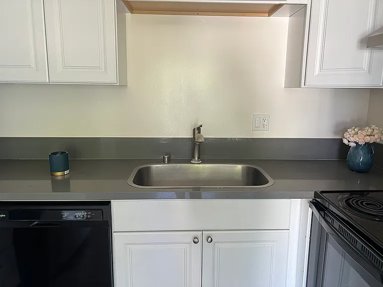 1811 E Grand Ave #86 — Photo 26