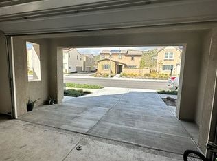 1976 Pomegranate St, Santa Paula, CA 93060