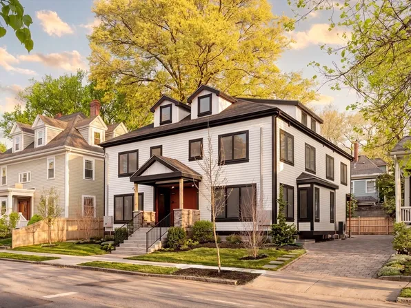 40 Stedman St, Brookline, MA 02446