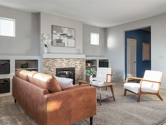 3rd image of 20523 5th Avenue Ct E