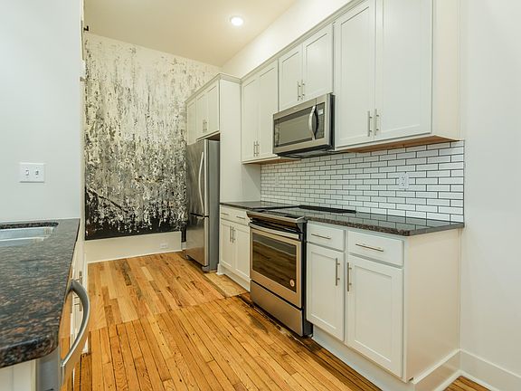 4th image of 117 S Gay St APT 204