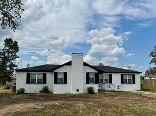 906 N 8th St, Rogers, AR 72756