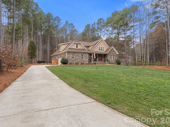 4th image of 7261 Bay Ridge Dr