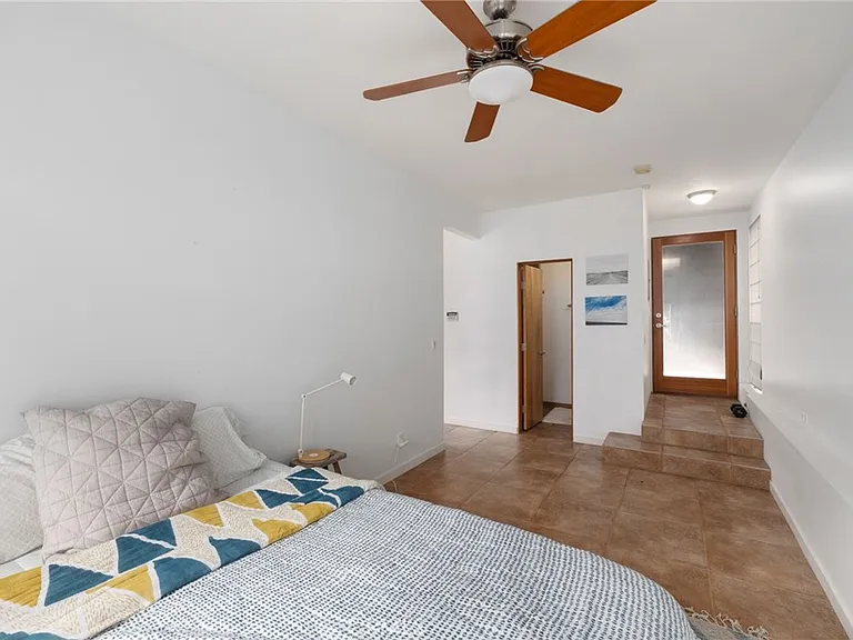 701 Loma Dr — Photo 48