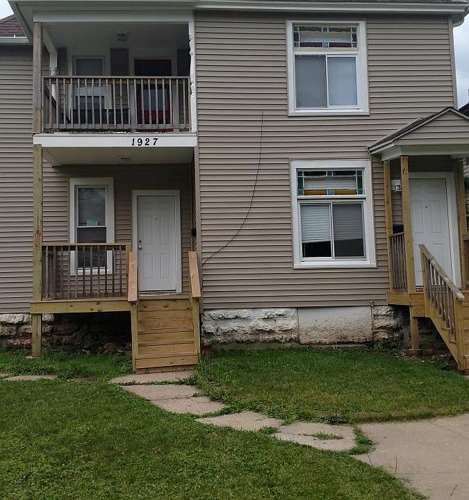 1st image of 1927 16th Ave #1