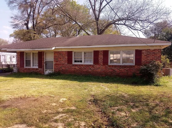 104 Lee Cir, Prattville, AL 36067