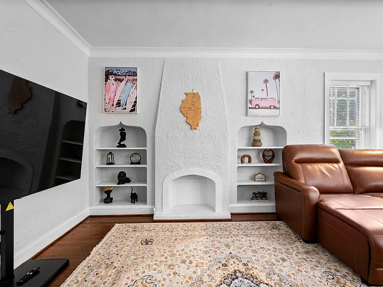 5507 N Artesian Ave #1 — Photo 5