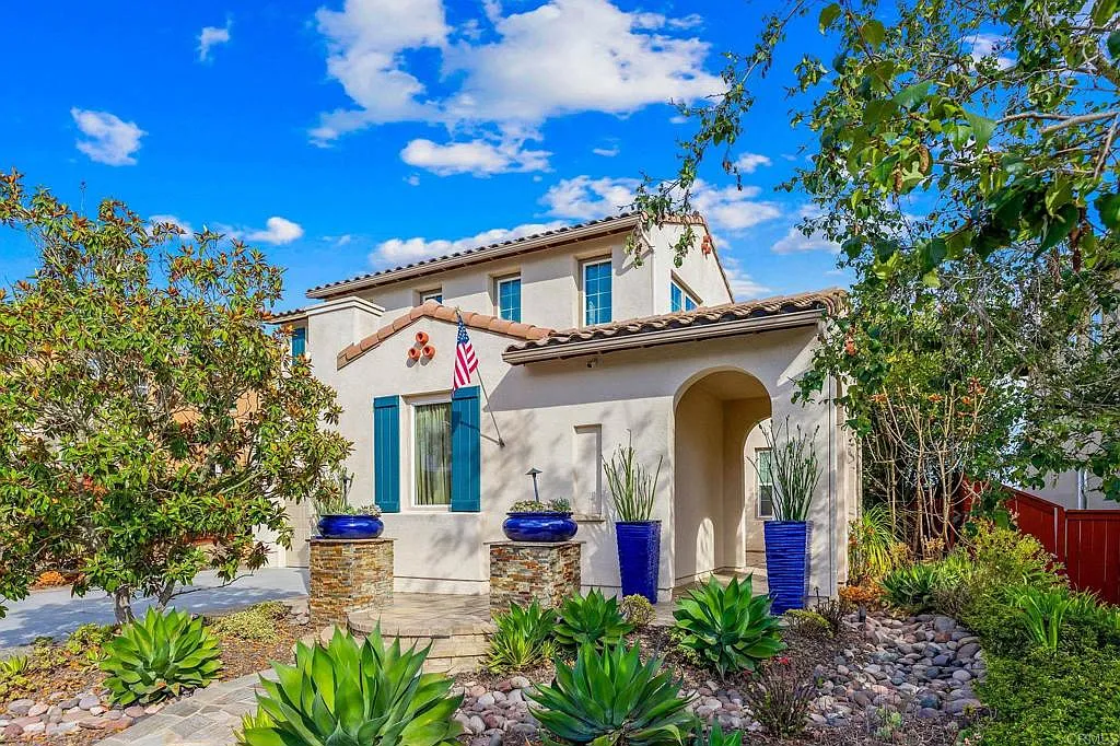 4 bed, 3.5 bath, 3290 sqft, $6,250 — Photo 1