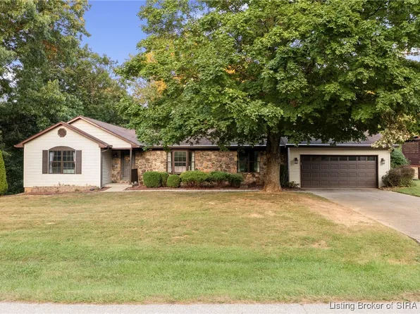 5512 Briarhill Drive, Floyds Knobs, IN 47119