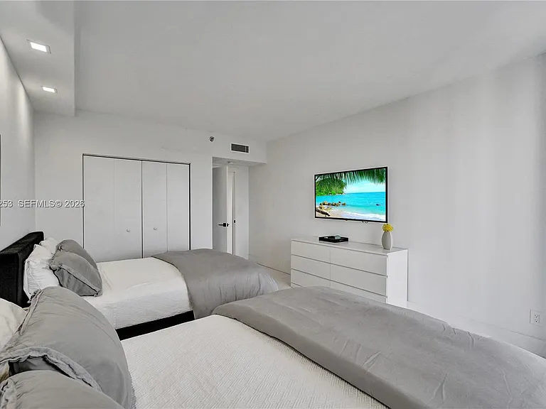 20281 E Country Club Dr #1503 — Photo 46
