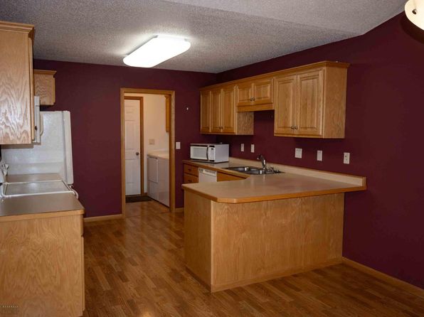 1504 19th Ave E, West Fargo, ND 58078